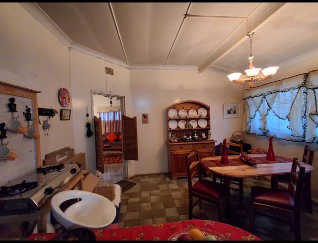 3 BEDROOM FREESTANDING FOR SALE IN ROOSHEUWEL